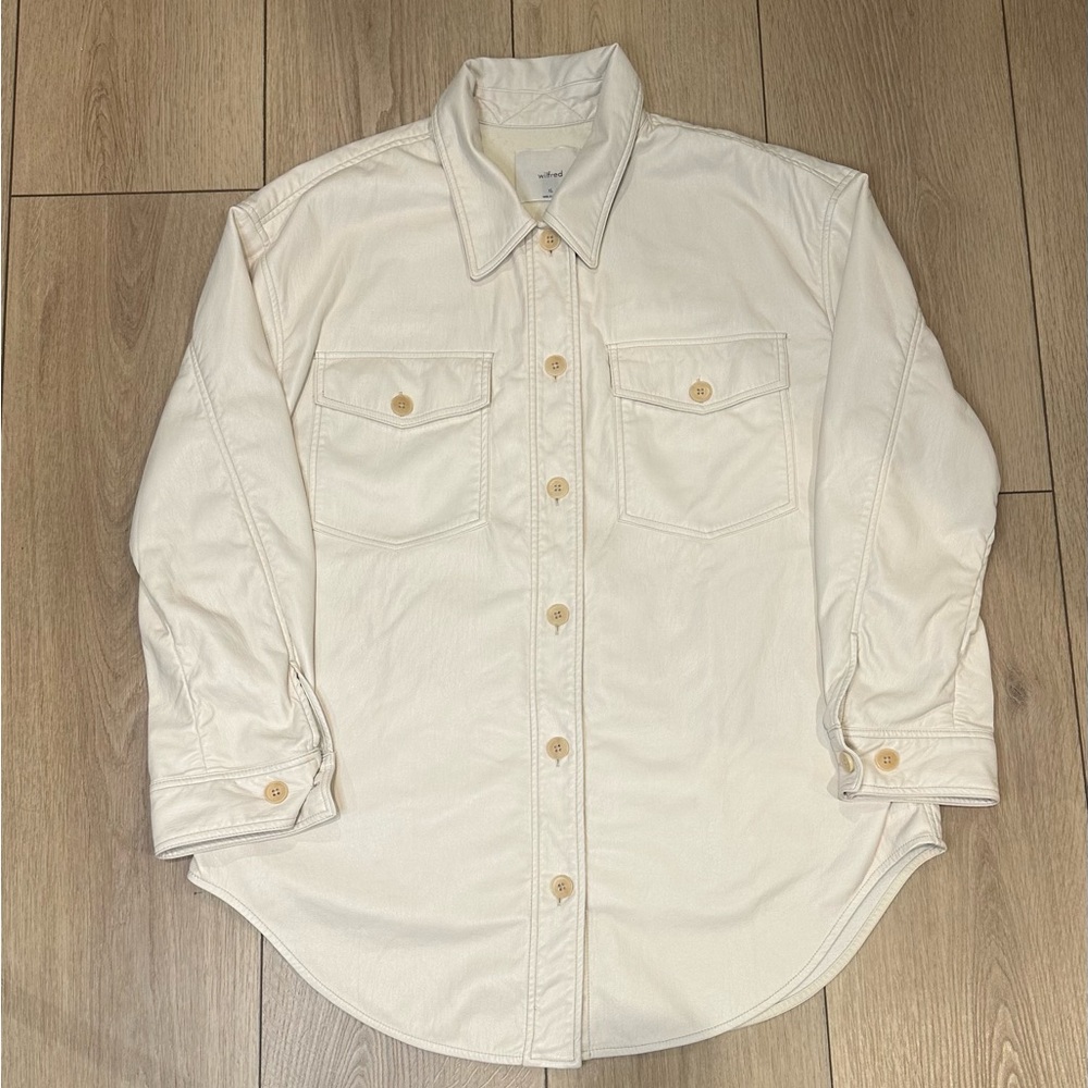 Aritzia Wilfred The Ganna Vegan Leather Shirt Jacket in Sand White